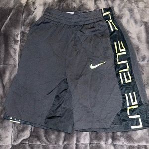 Great condition Dri-fit Nike shorts with pockets